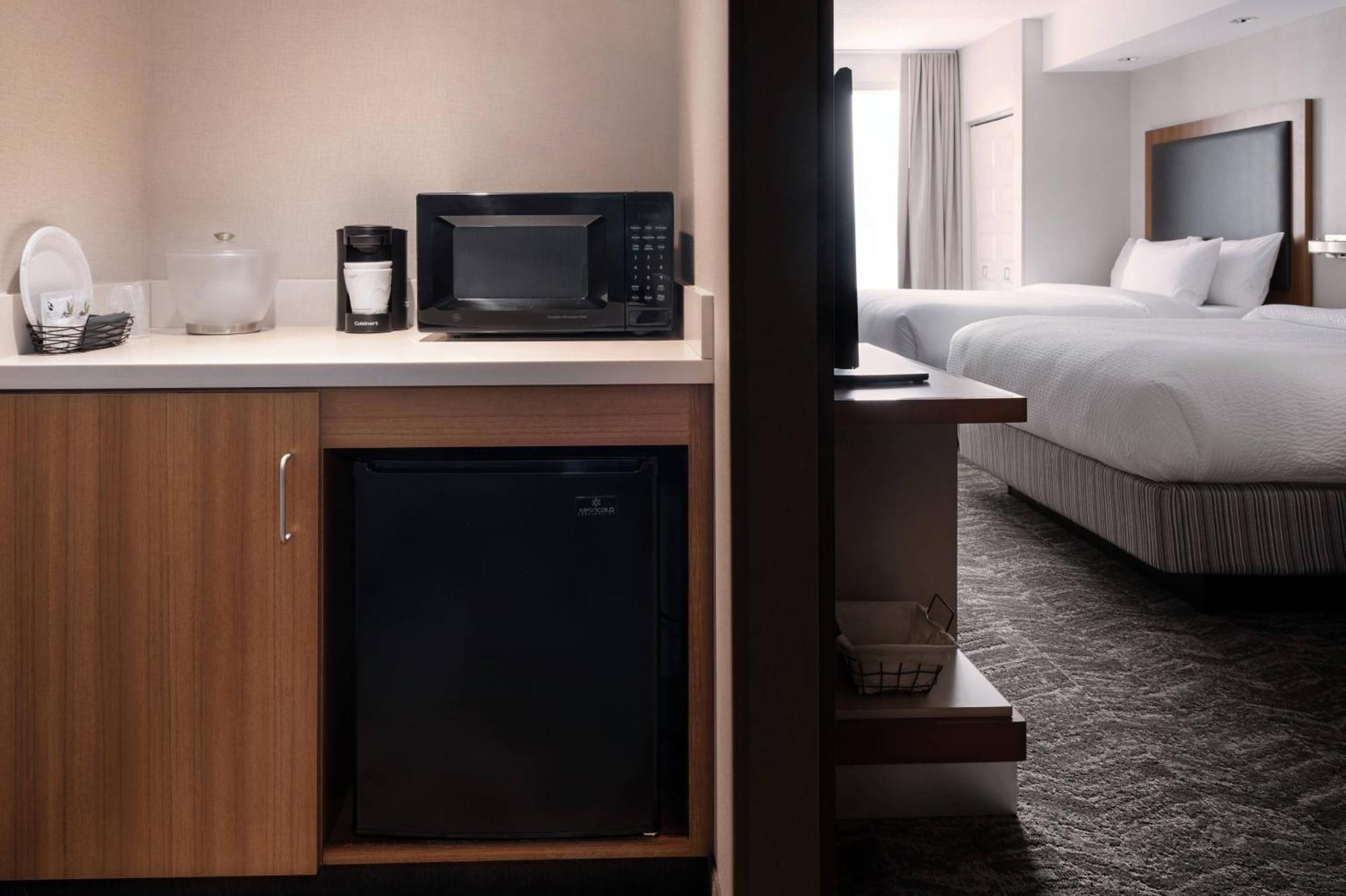 Springhill Suites By Marriott Syracuse Carrier Circle Източна Сиракуза Екстериор снимка